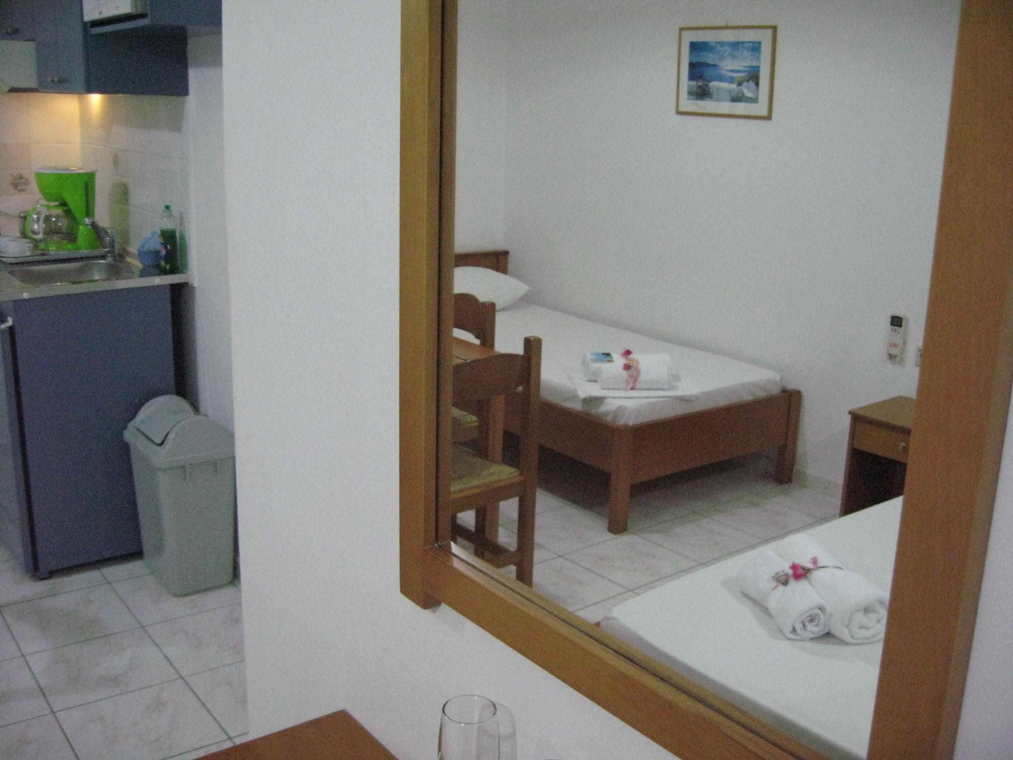 Agia Marina Despina Studios المظهر الخارجي الصورة
